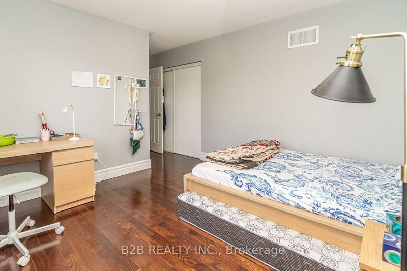 12 Valleywest Brampton,ON L6P 2J9 — Photo 27