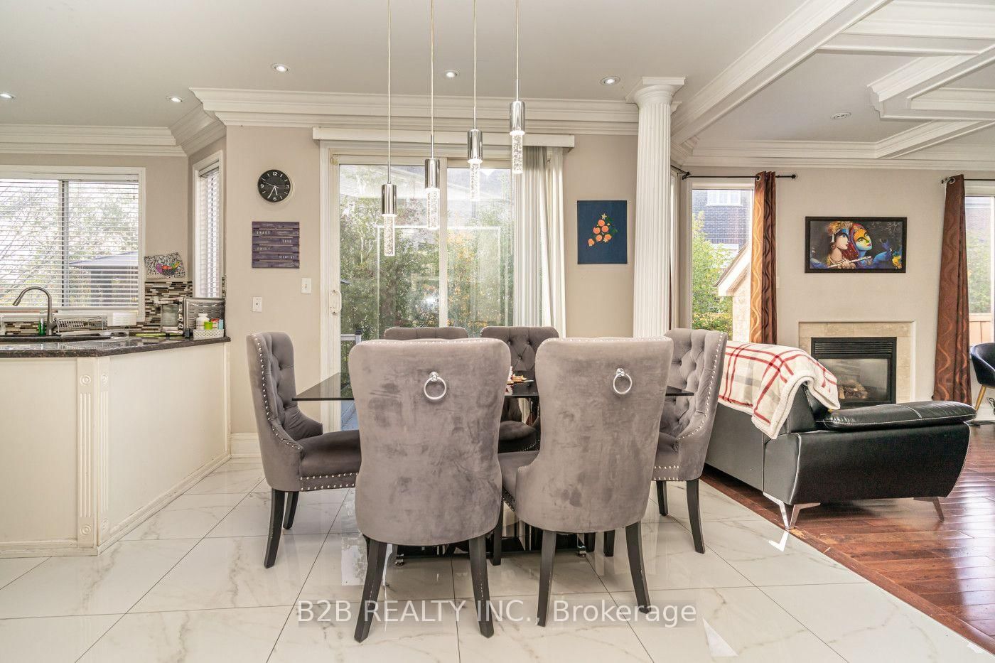 12 VALLEYWEST Road • Brampton, ON photo 8