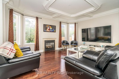 12 VALLEYWEST Road • Brampton, ON photo 9