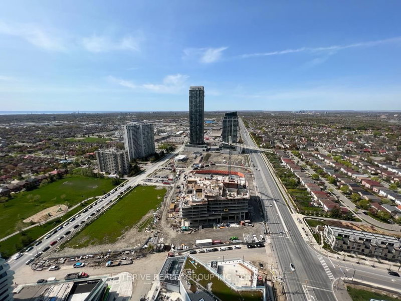 3208 - 3900 Confederation Parkway