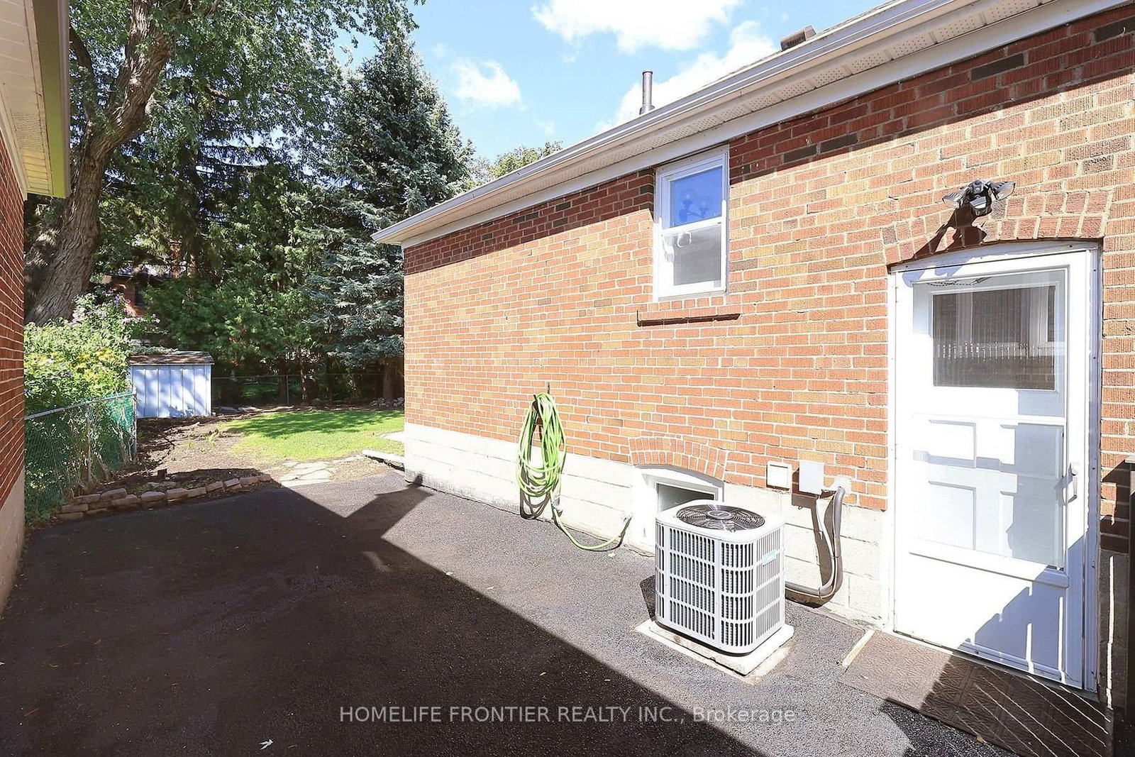 132 Wesley Street • Toronto, ON photo 17
