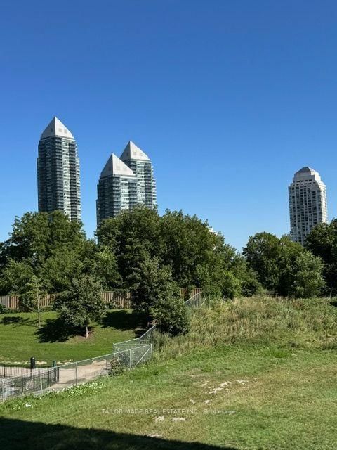 312 - 251 Manitoba Street