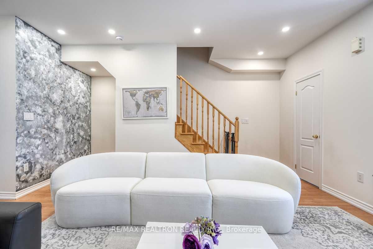 15 Sprucewood Road • Brampton, ON photo 13