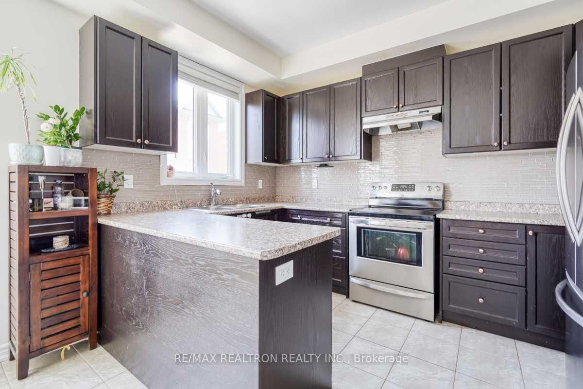 15 Sprucewood Road • Brampton, ON photo 17