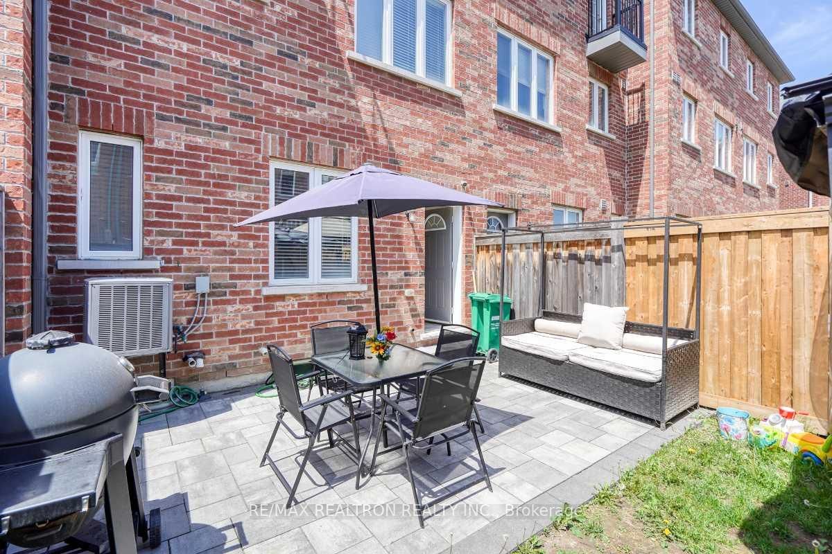15 Sprucewood Road • Brampton, ON photo 28
