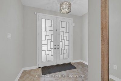 25 Mccandless Court • Caledon, ON photo 3