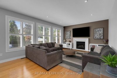 25 Mccandless Court • Caledon, ON photo 8