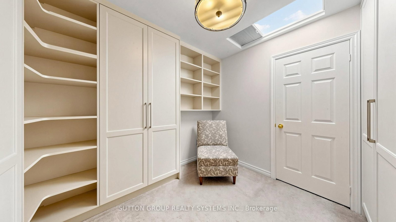 2138 Eglinton Avenue W • Toronto, ON photo 15