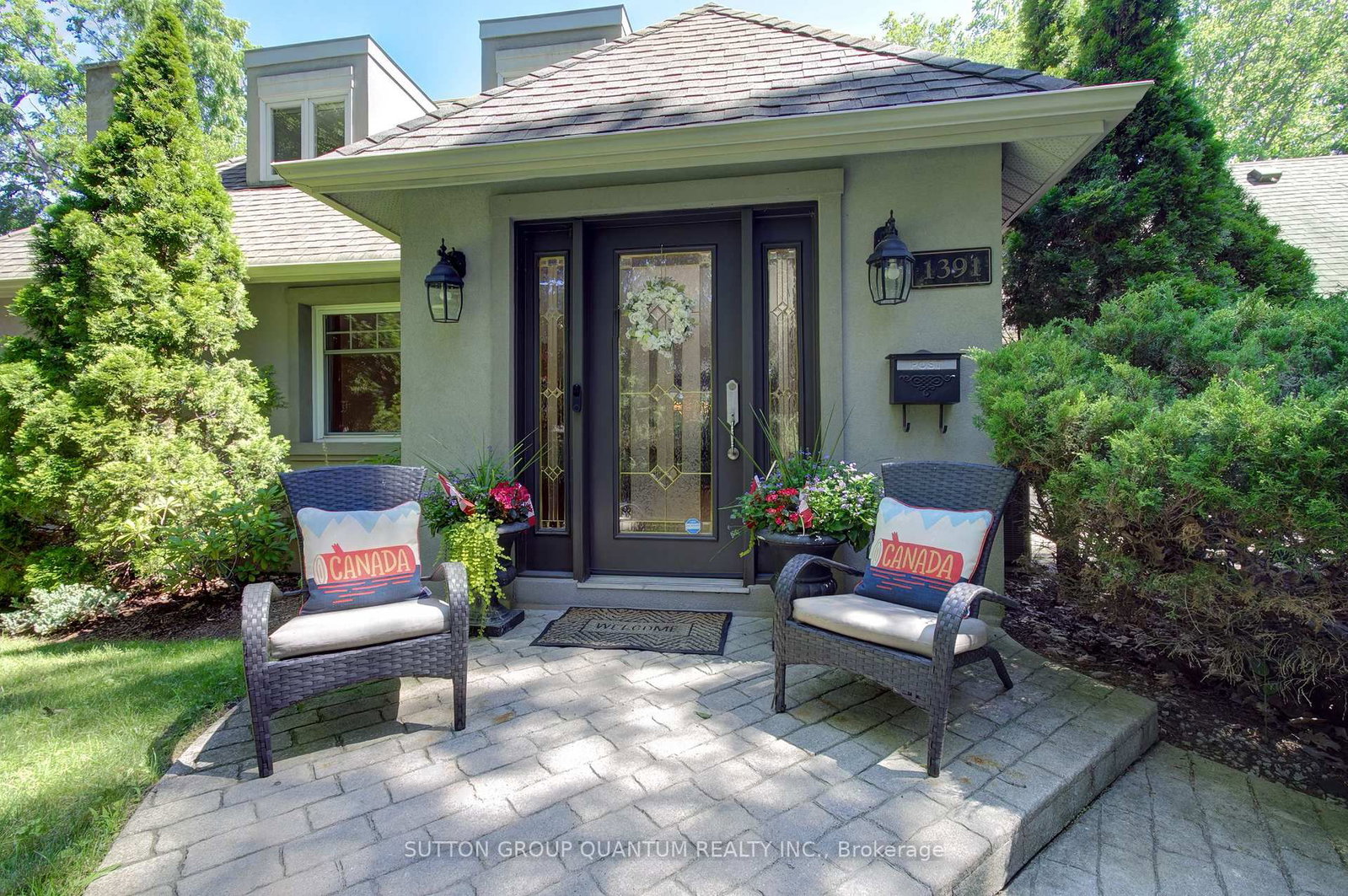 1391 Queen Victoria Avenue • Mississauga, ON photo 4