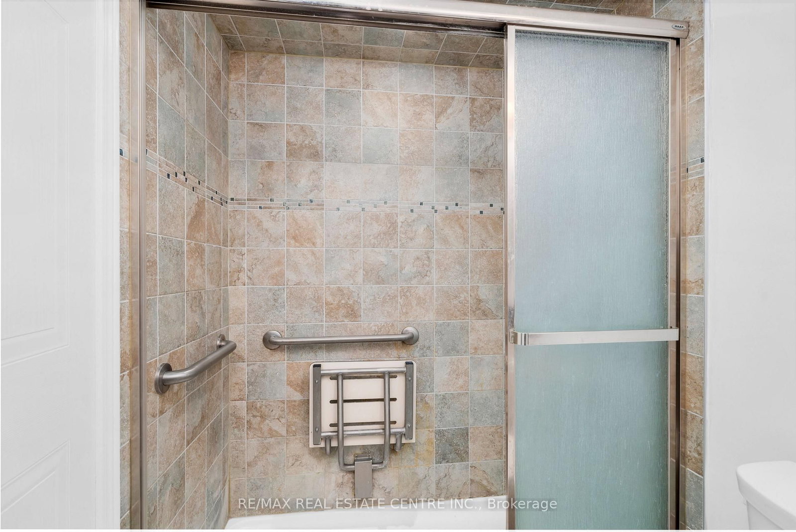 20 Mcfarlane Drive • #1504 • Halton Hills, ON photo 11