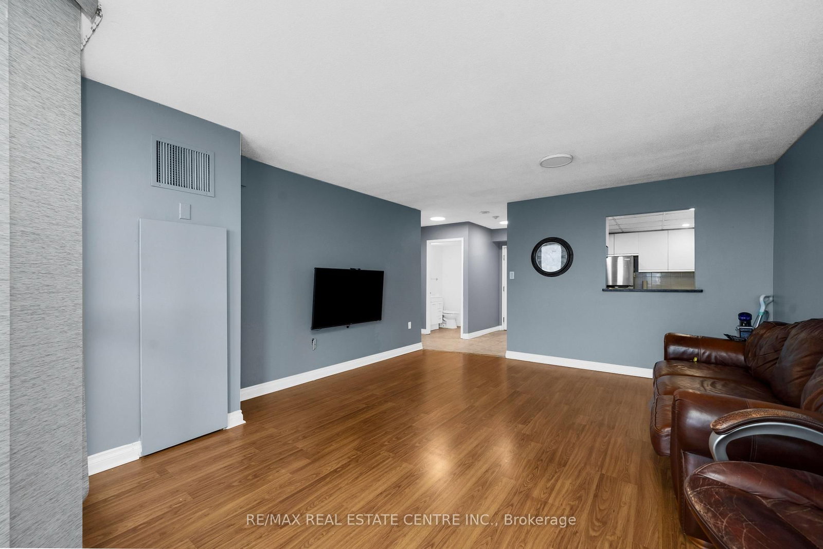 20 Mcfarlane Drive • #1504 • Halton Hills, ON photo 2