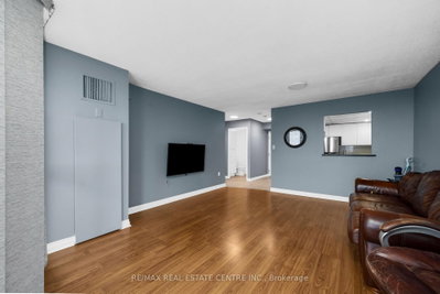 20 Mcfarlane Drive • #1504 • Halton Hills, ON photo 2