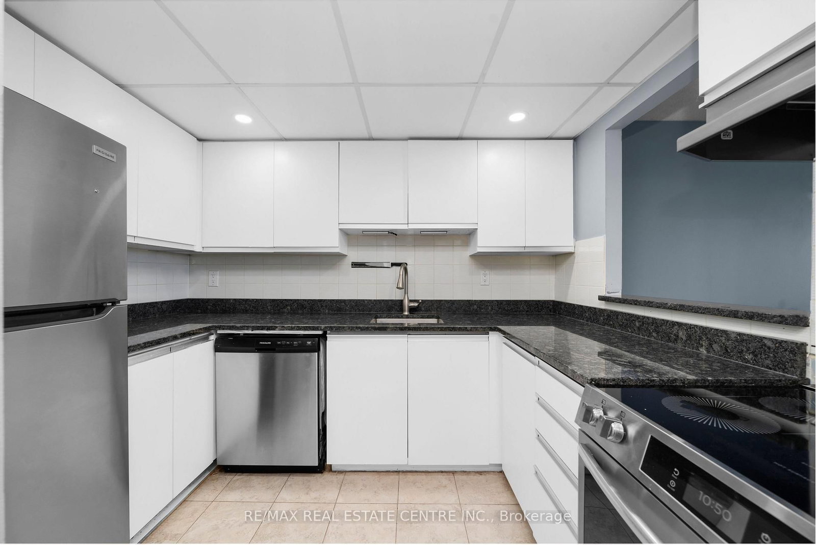 20 Mcfarlane Drive • #1504 • Halton Hills, ON photo 4
