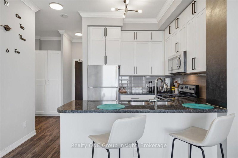 1009 - 840 Queens Plate Drive