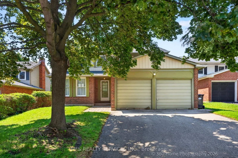3257 Sir Johns Homestead