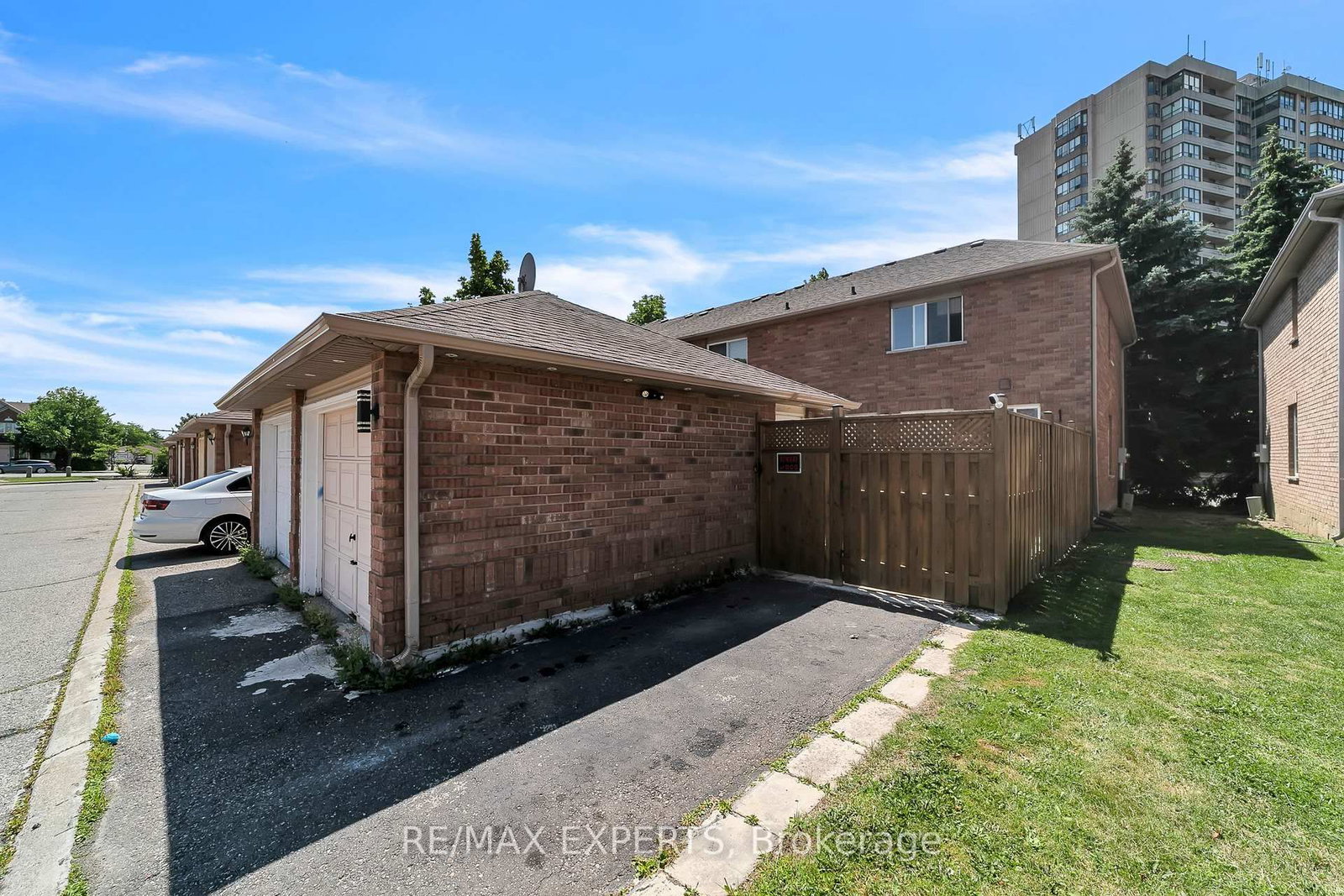 Listing Image 44