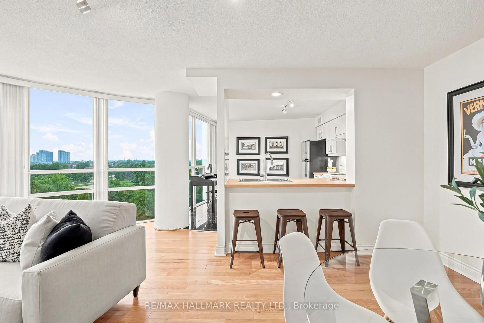 50 Eglinton Avenue W • #607 • Mississauga, ON photo 7