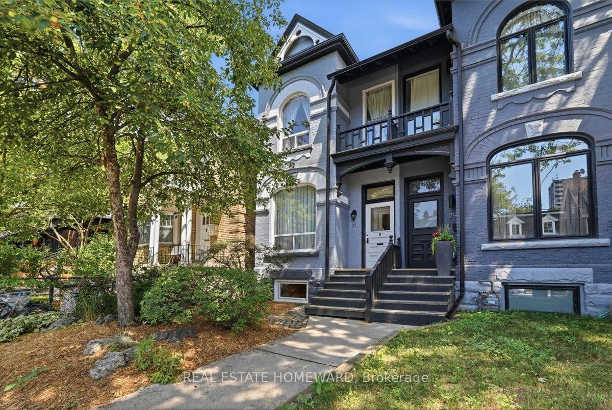 31 Sorauren Avenue • Toronto, ON photo 1