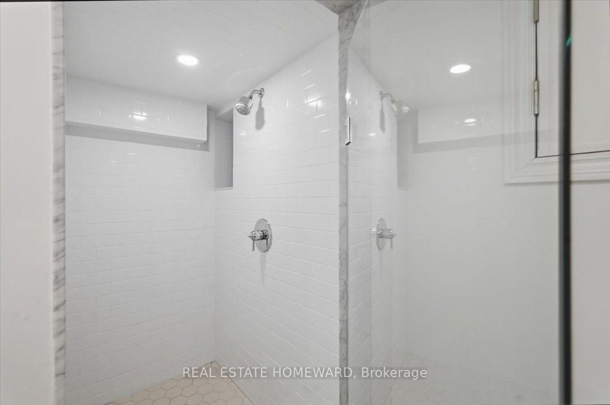 31 Sorauren Avenue • Toronto, ON photo 31