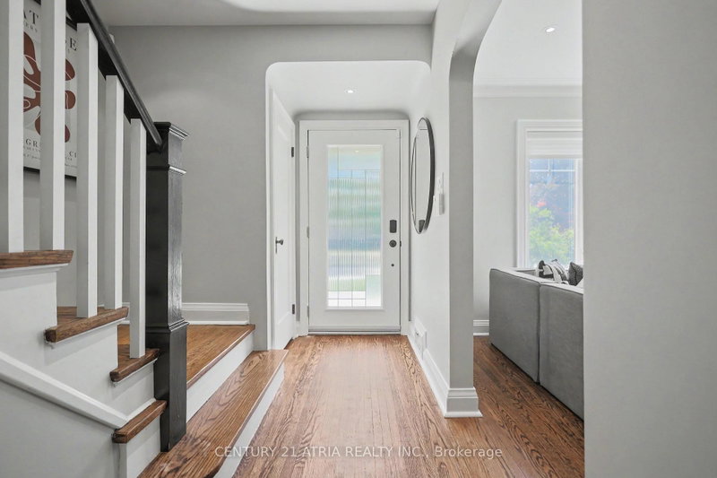 62 Lynngrove Avenue