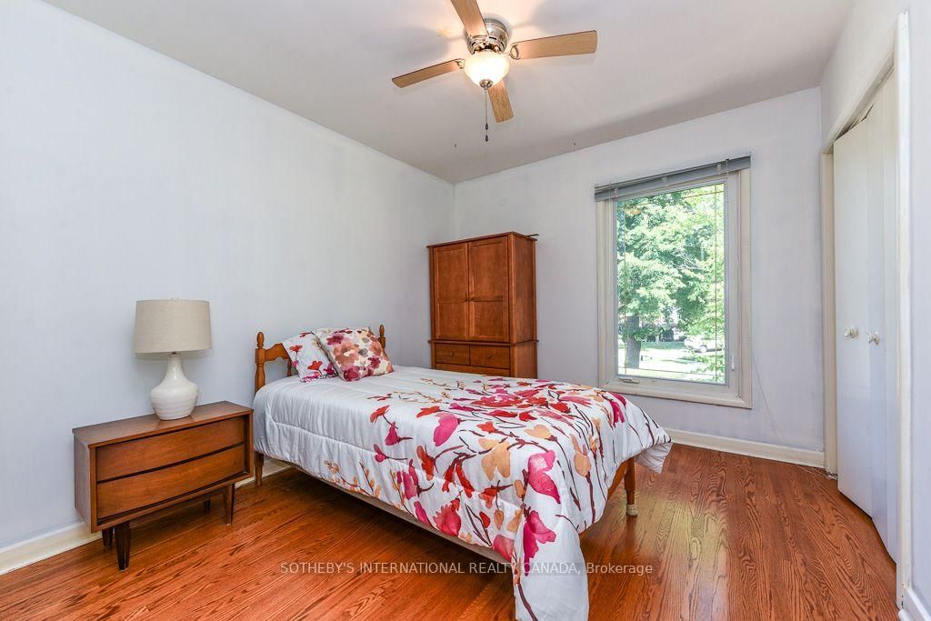 31 Queensborough Crescent • Toronto, ON photo 30