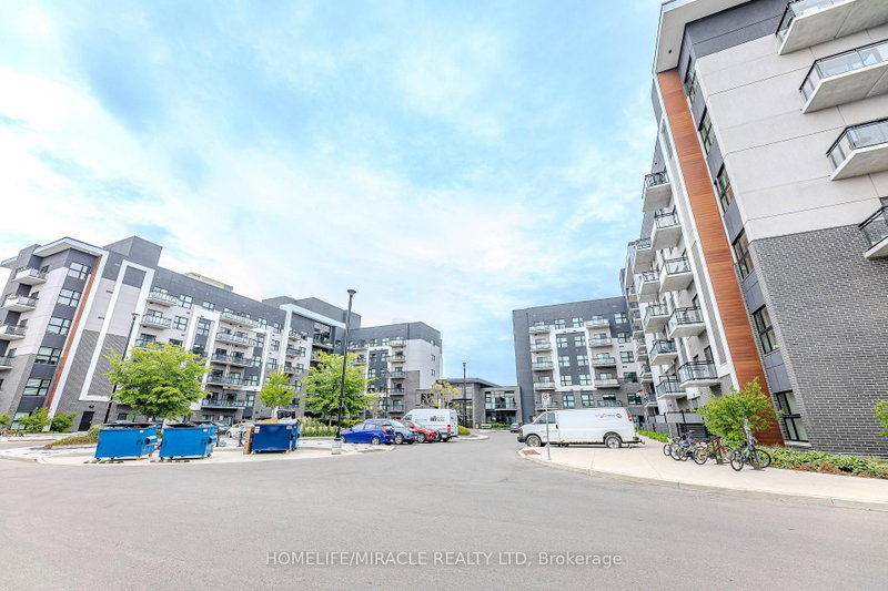 215 - 102 Grovewood Common