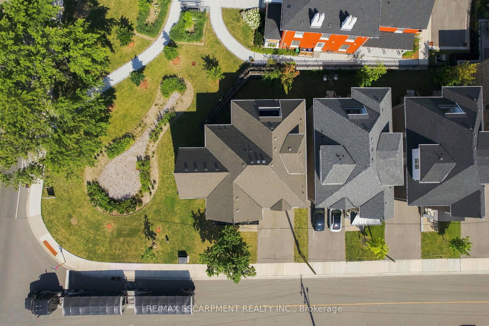 Listing Image 44