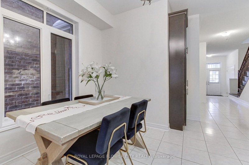 101 Huguenot Oakville,ON L6H 0M3 — Photo 5
