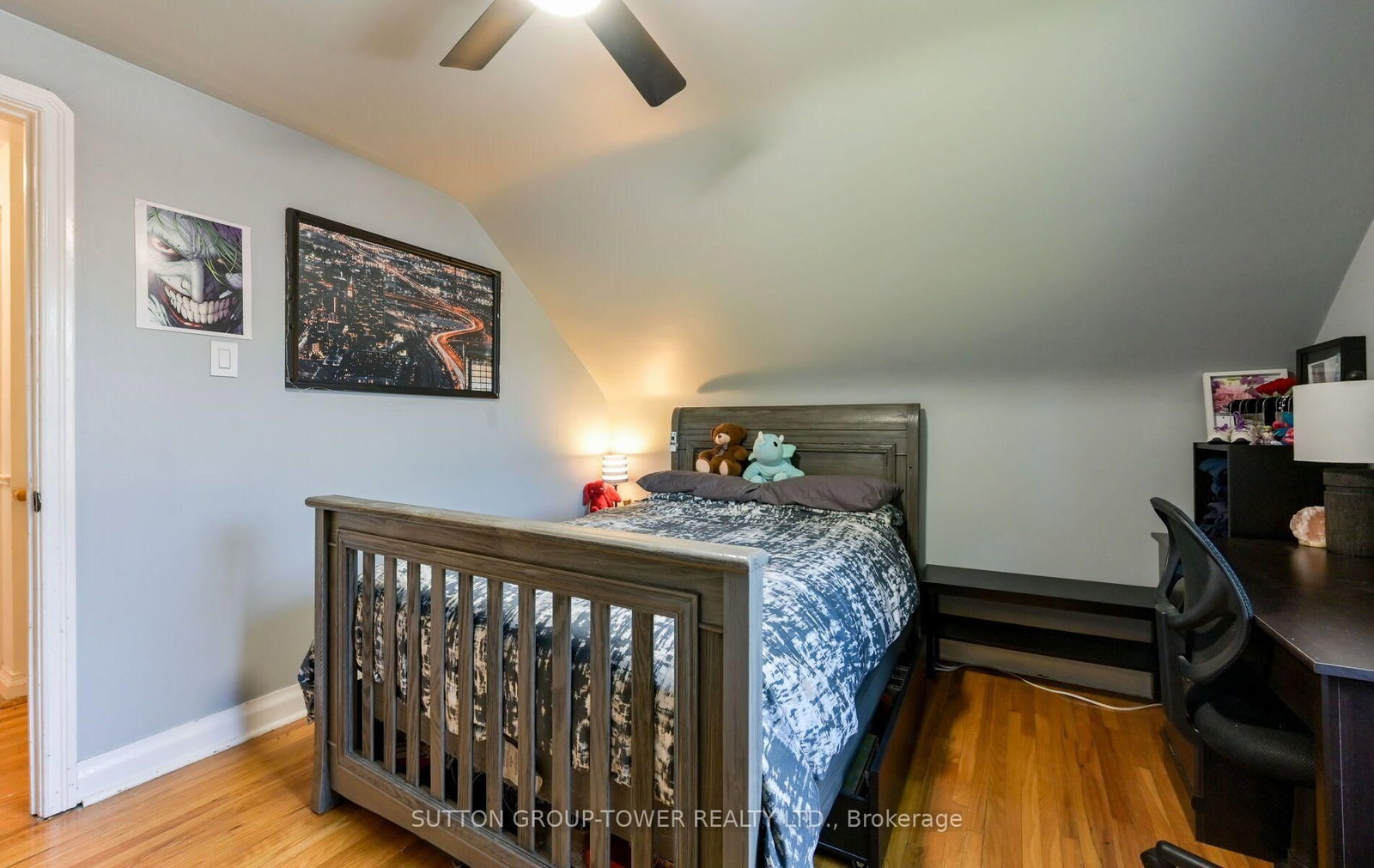 8 Yvonne Avenue N • Toronto, ON photo 25