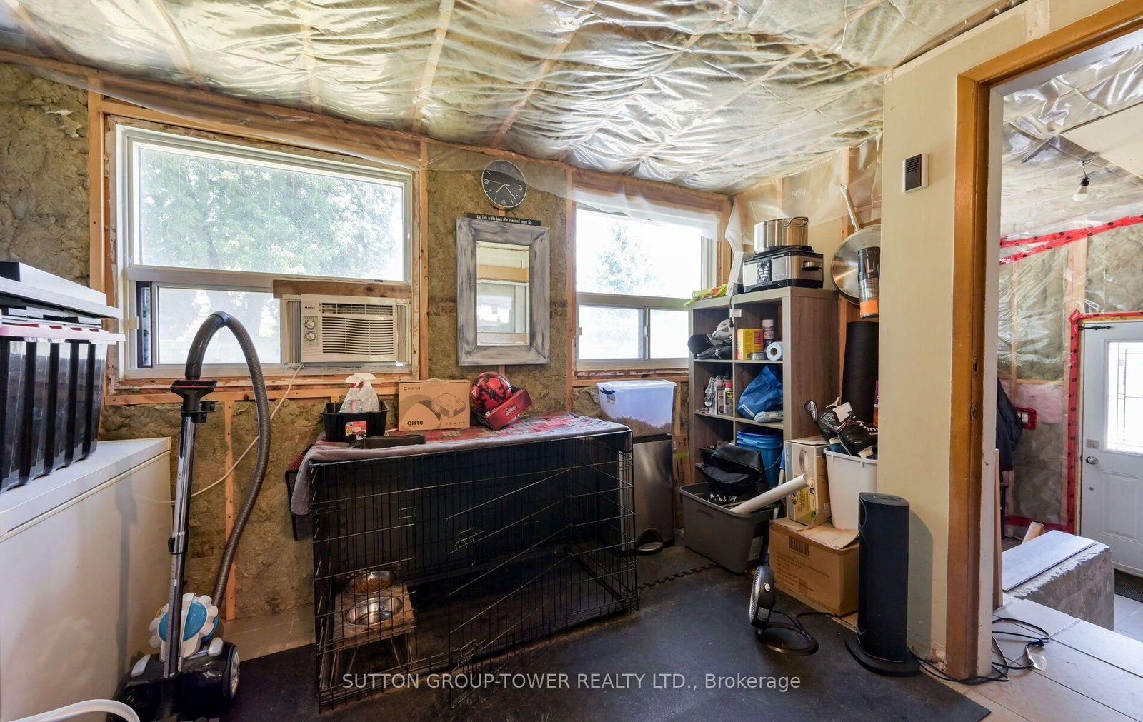 8 Yvonne Avenue N • Toronto, ON photo 28