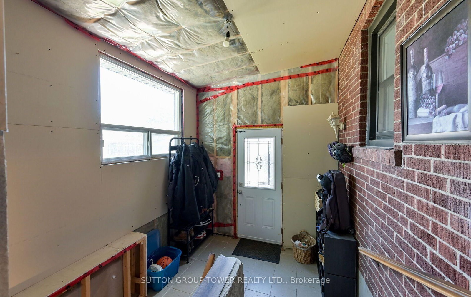 8 Yvonne Avenue N • Toronto, ON photo 31