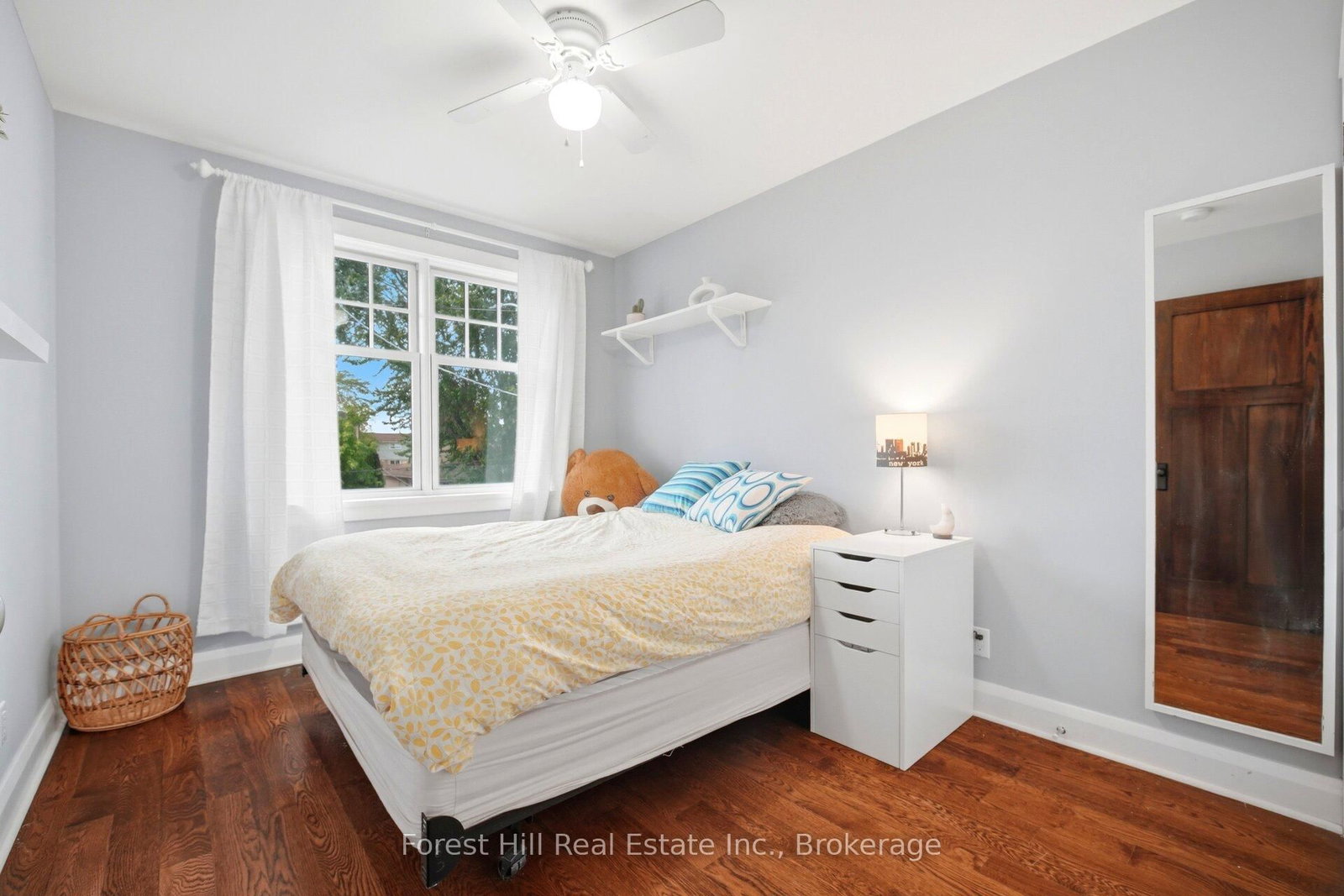 39 Broadview Avenue • Mississauga, ON photo 23