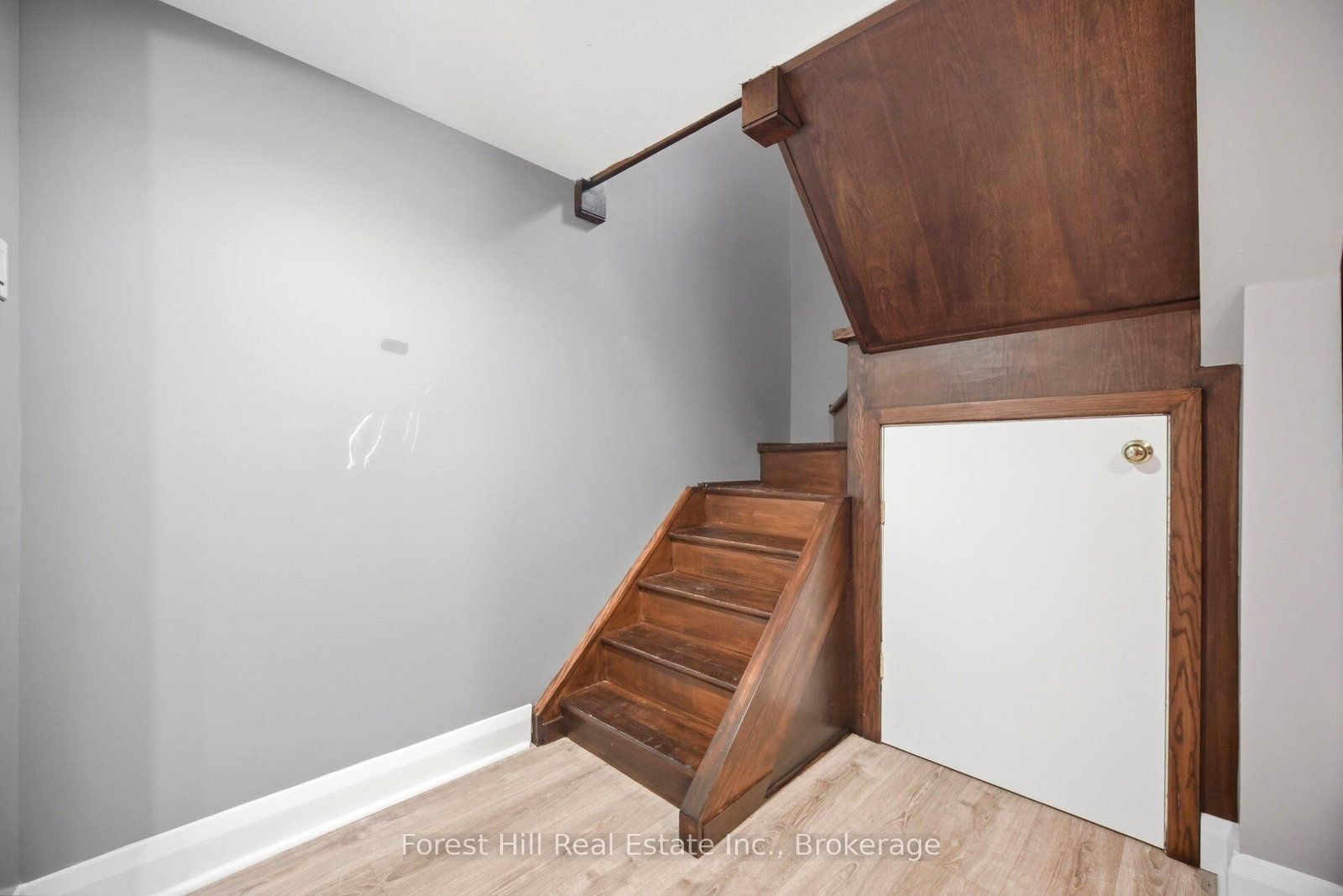 39 Broadview Avenue • Mississauga, ON photo 26