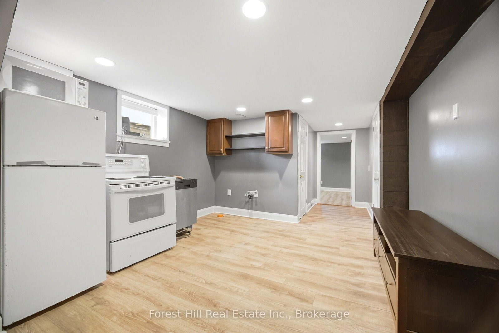 39 Broadview Avenue • Mississauga, ON photo 28