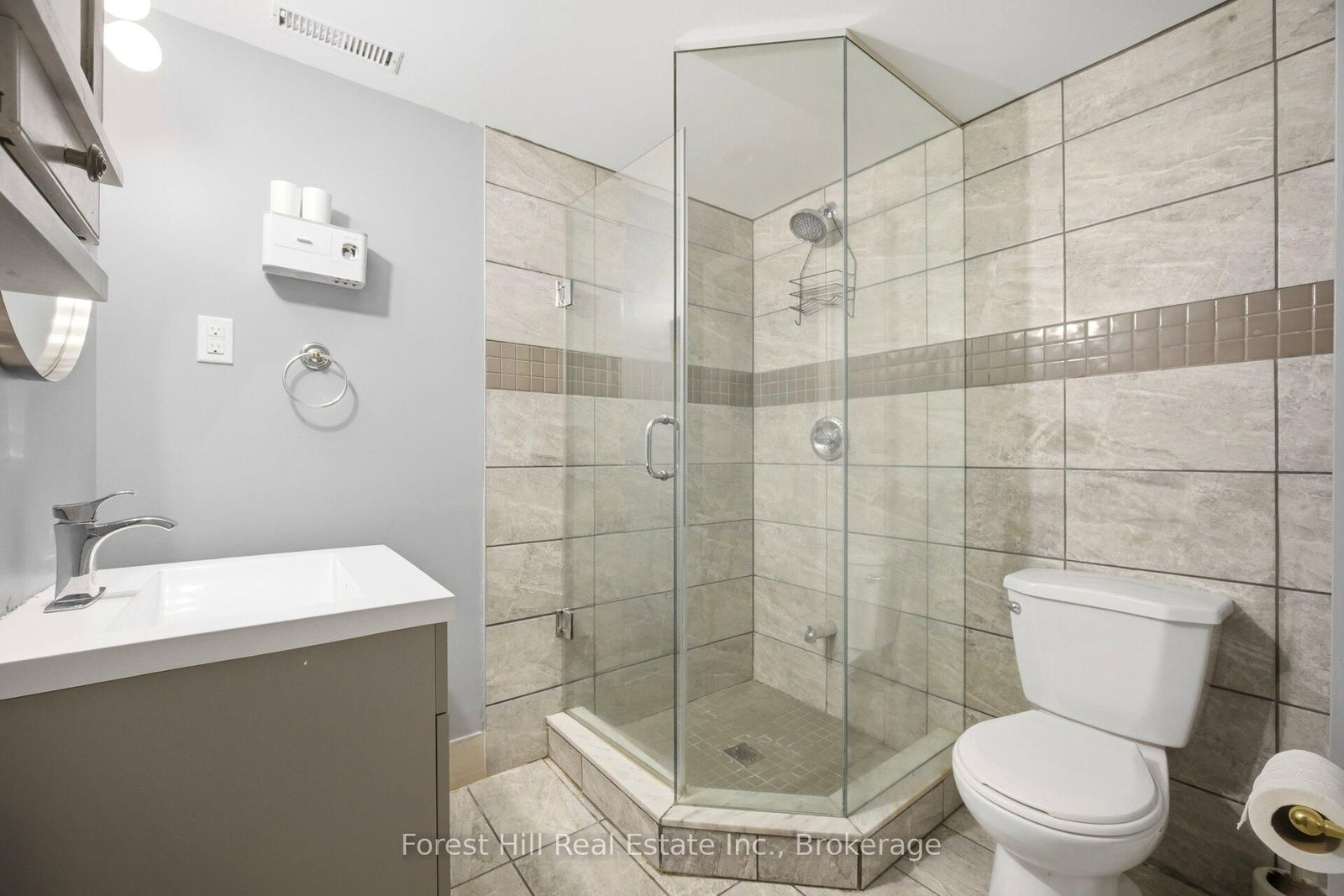 39 Broadview Avenue • Mississauga, ON photo 32