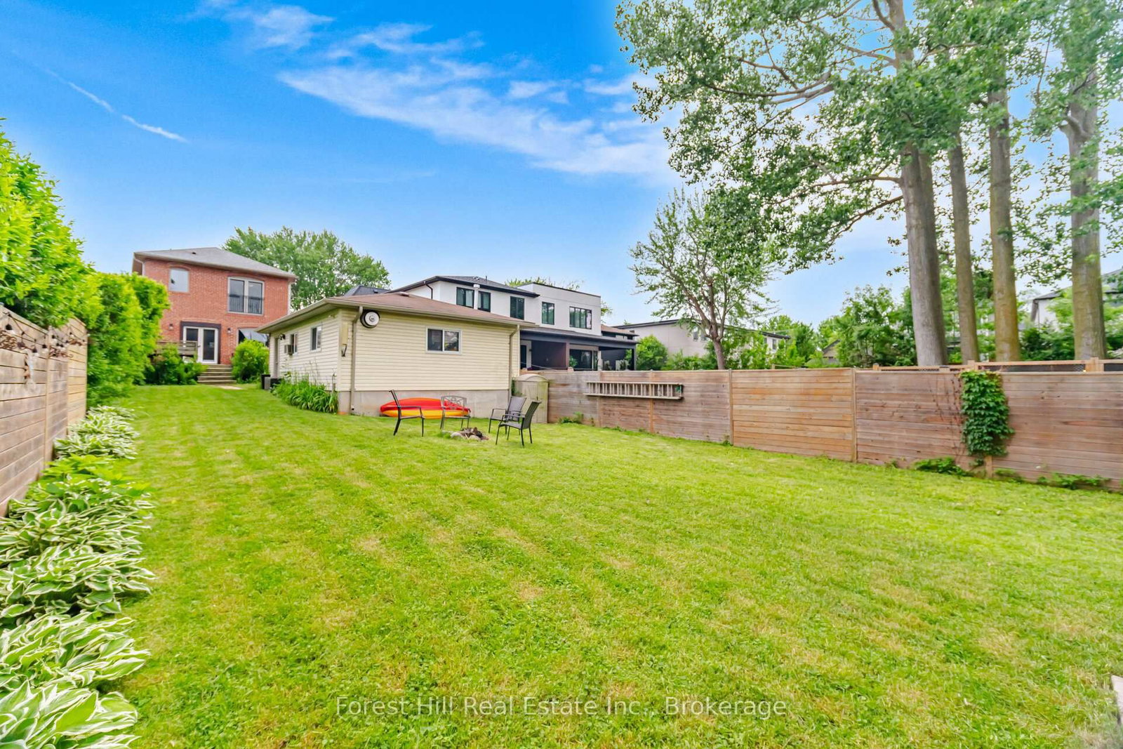 39 Broadview Avenue • Mississauga, ON photo 42