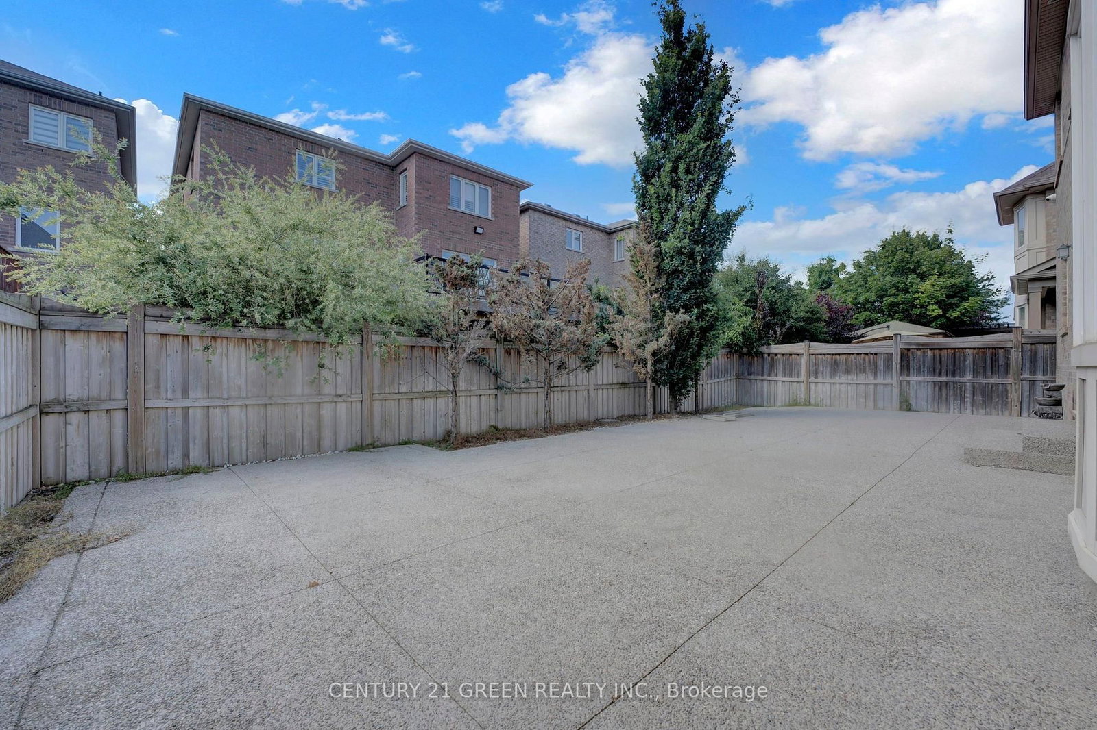 409 Coombs Court • Milton, ON photo 44