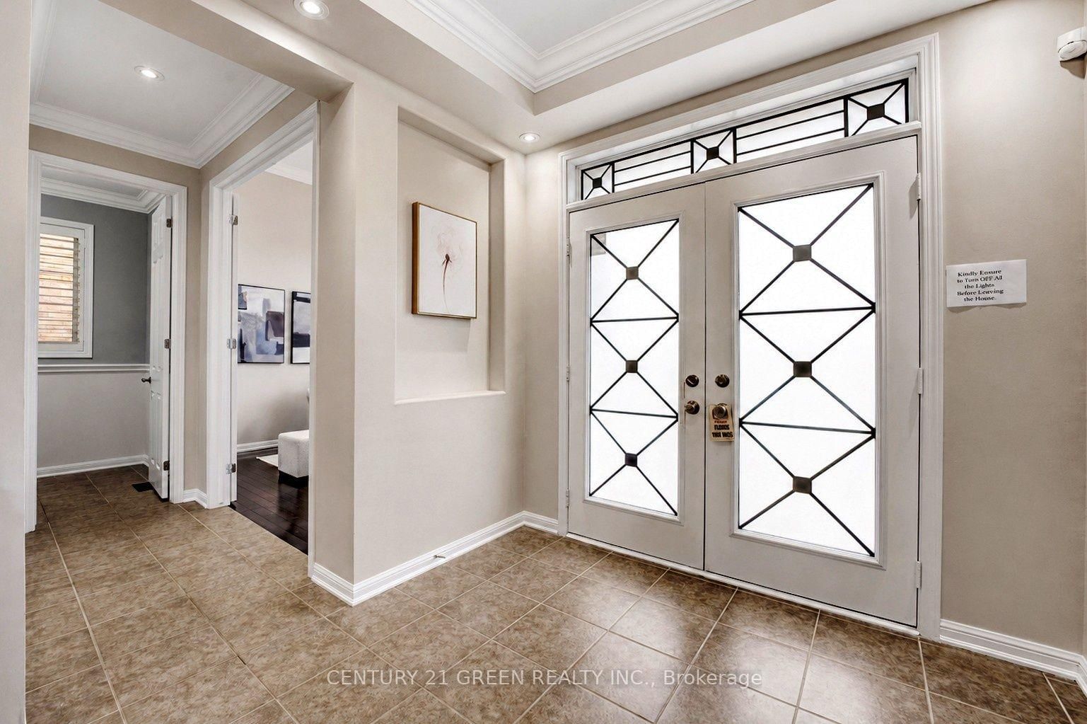 409 Coombs Court • Milton, ON photo 7