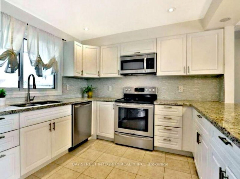 29 - 1580 Lancaster Drive