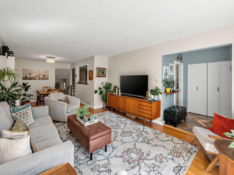 1033 Franconia Mississauga,ON L4Y 2L6 — Photo 14