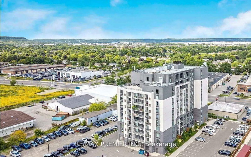 905 - 716 Main Street E