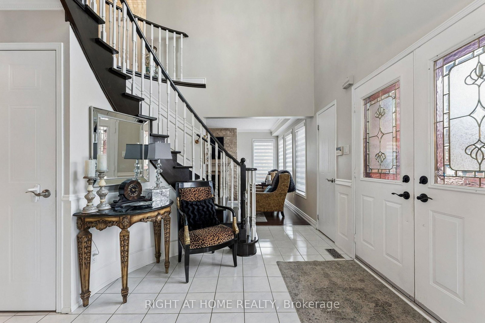 39 Banner Road • Brampton, ON photo 3