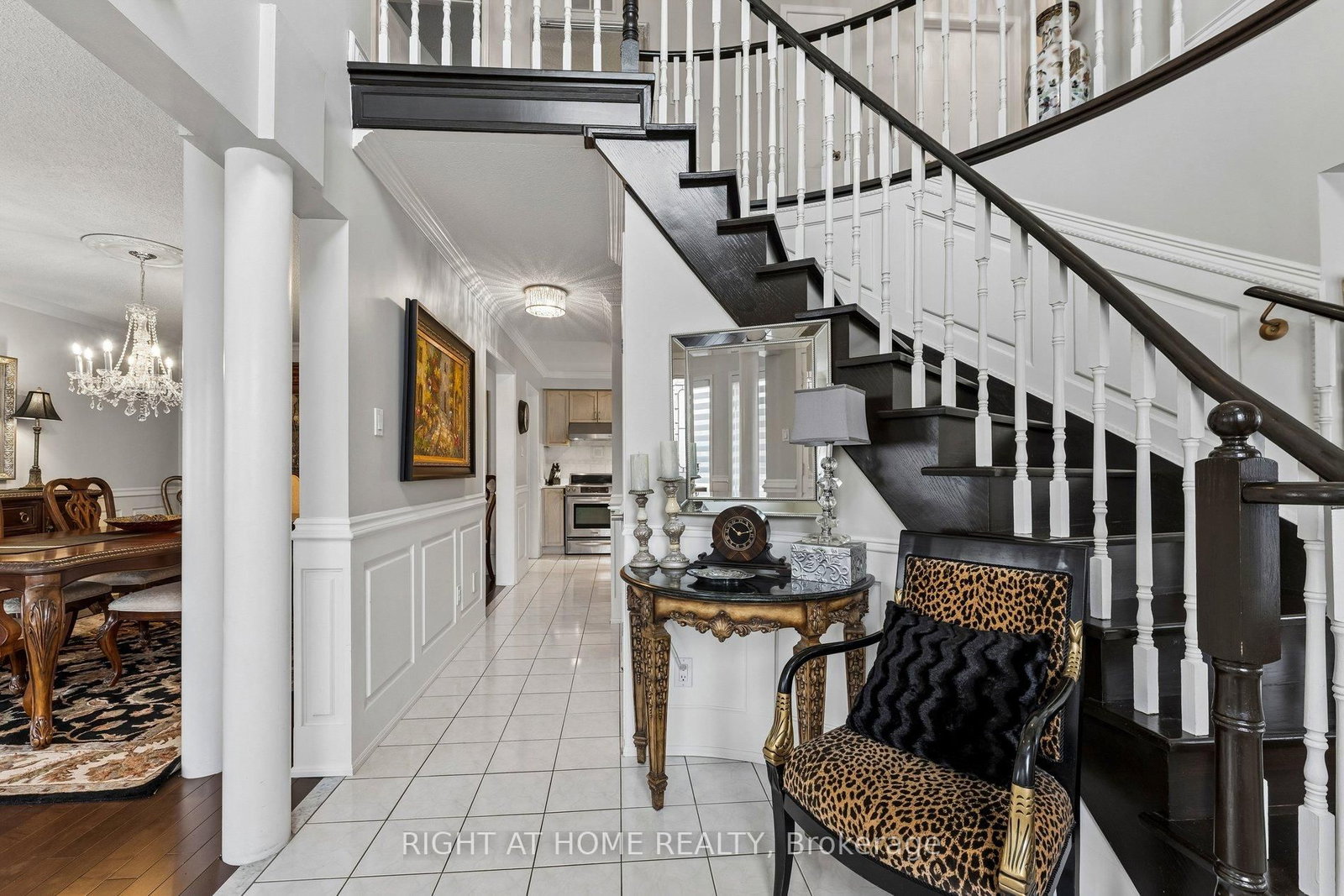 39 Banner Road • Brampton, ON photo 4