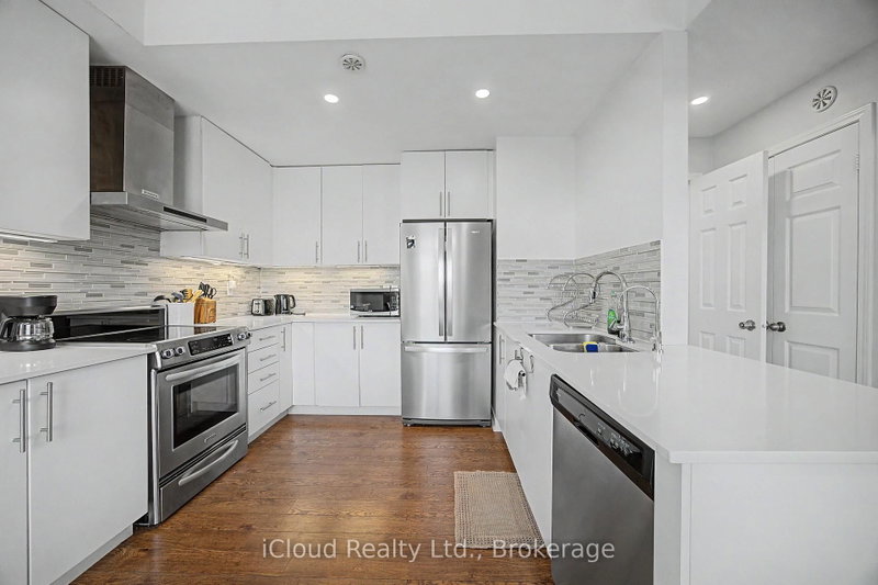 6 - 180 Howden Boulevard