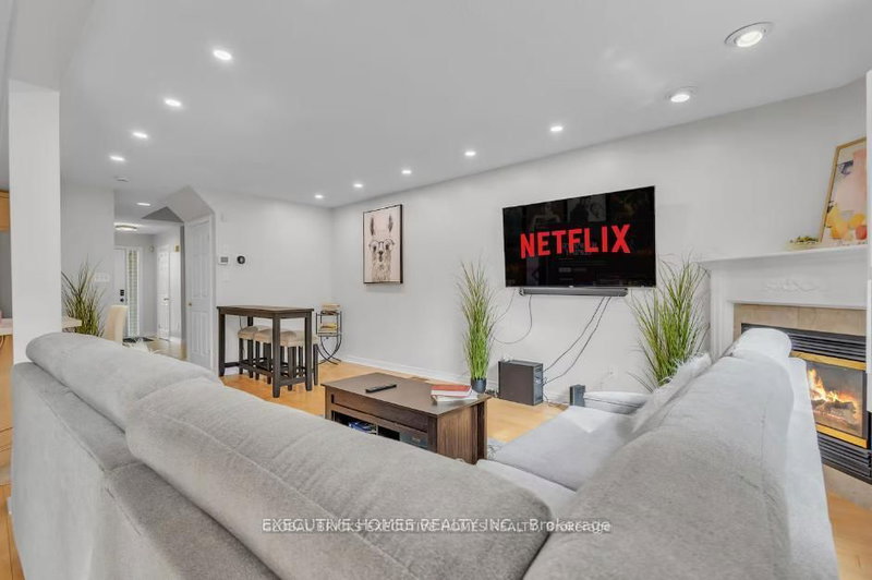 17 - 1245 Stephenson Drive