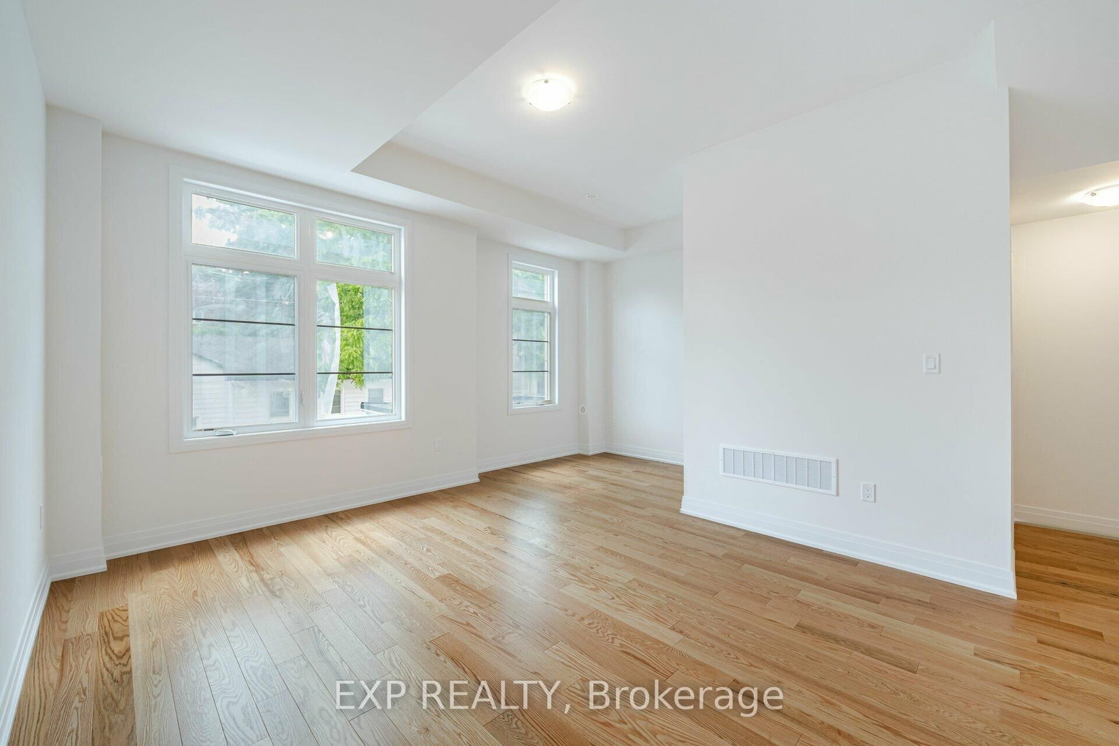 209 Wyndham Street • Mississauga, ON photo 10