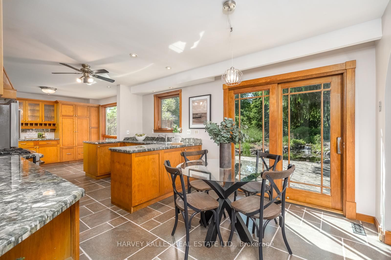 1033 Fair Birch Drive • Mississauga, ON photo 14
