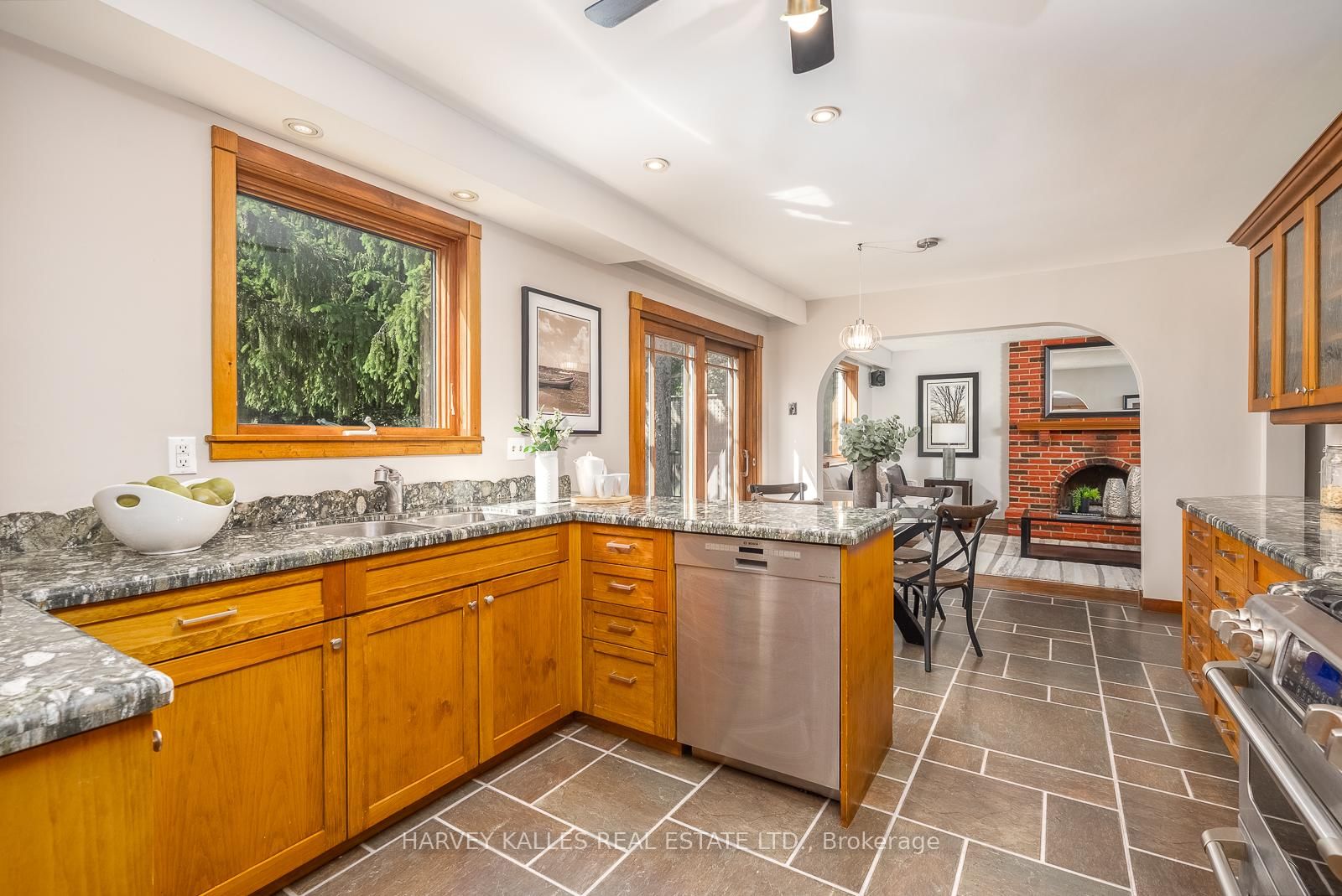 1033 Fair Birch Drive • Mississauga, ON photo 18
