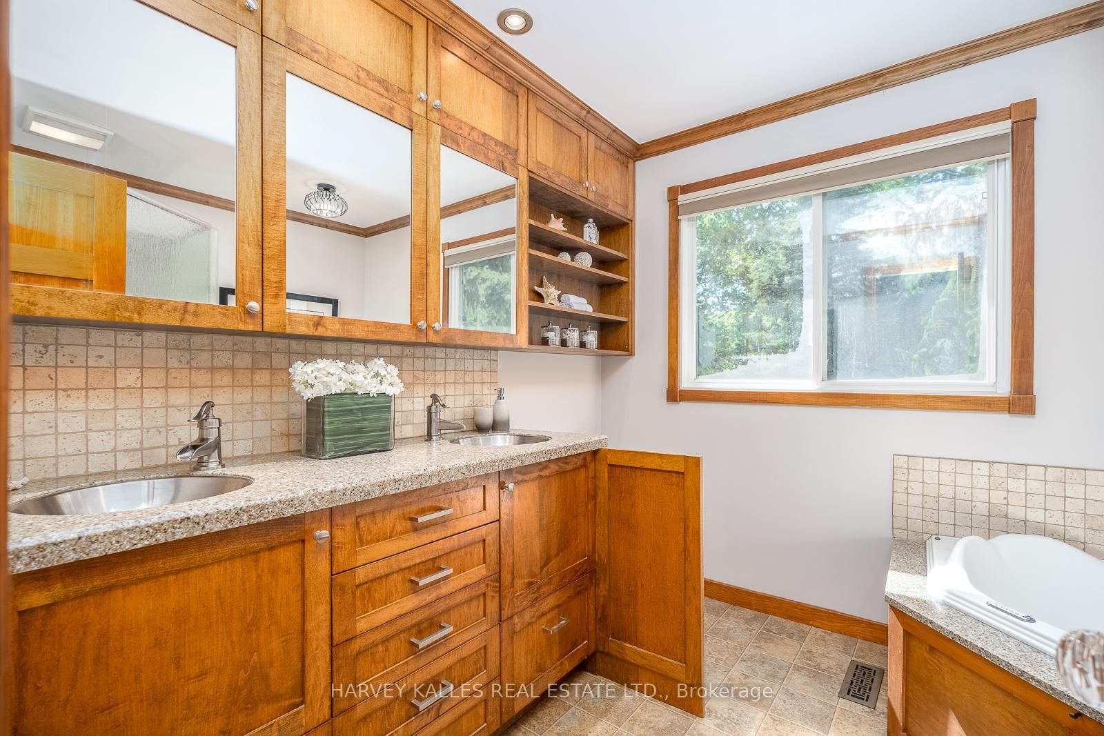 1033 Fair Birch Drive • Mississauga, ON photo 33