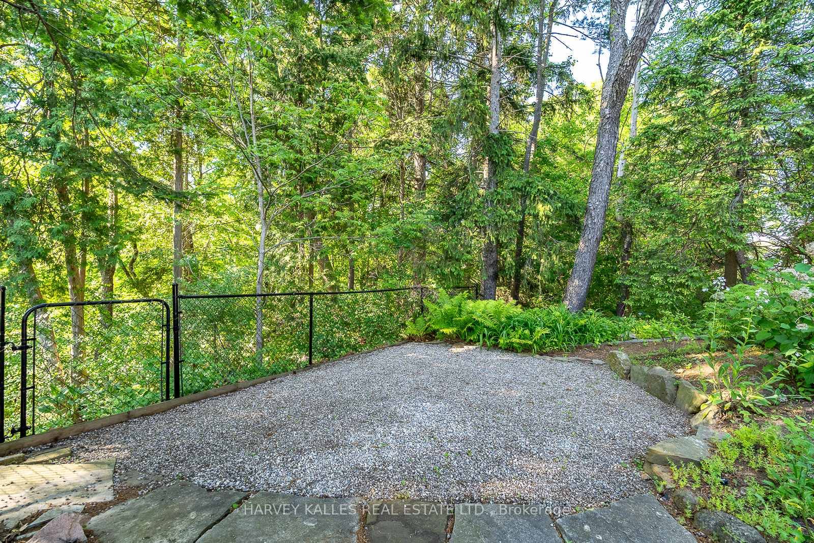 1033 Fair Birch Drive • Mississauga, ON photo 42
